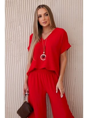 Raudonos spalvos moteriškas kostiumėlis KST0490