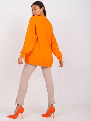Oranžinės spalvos džemperis MOD2268
